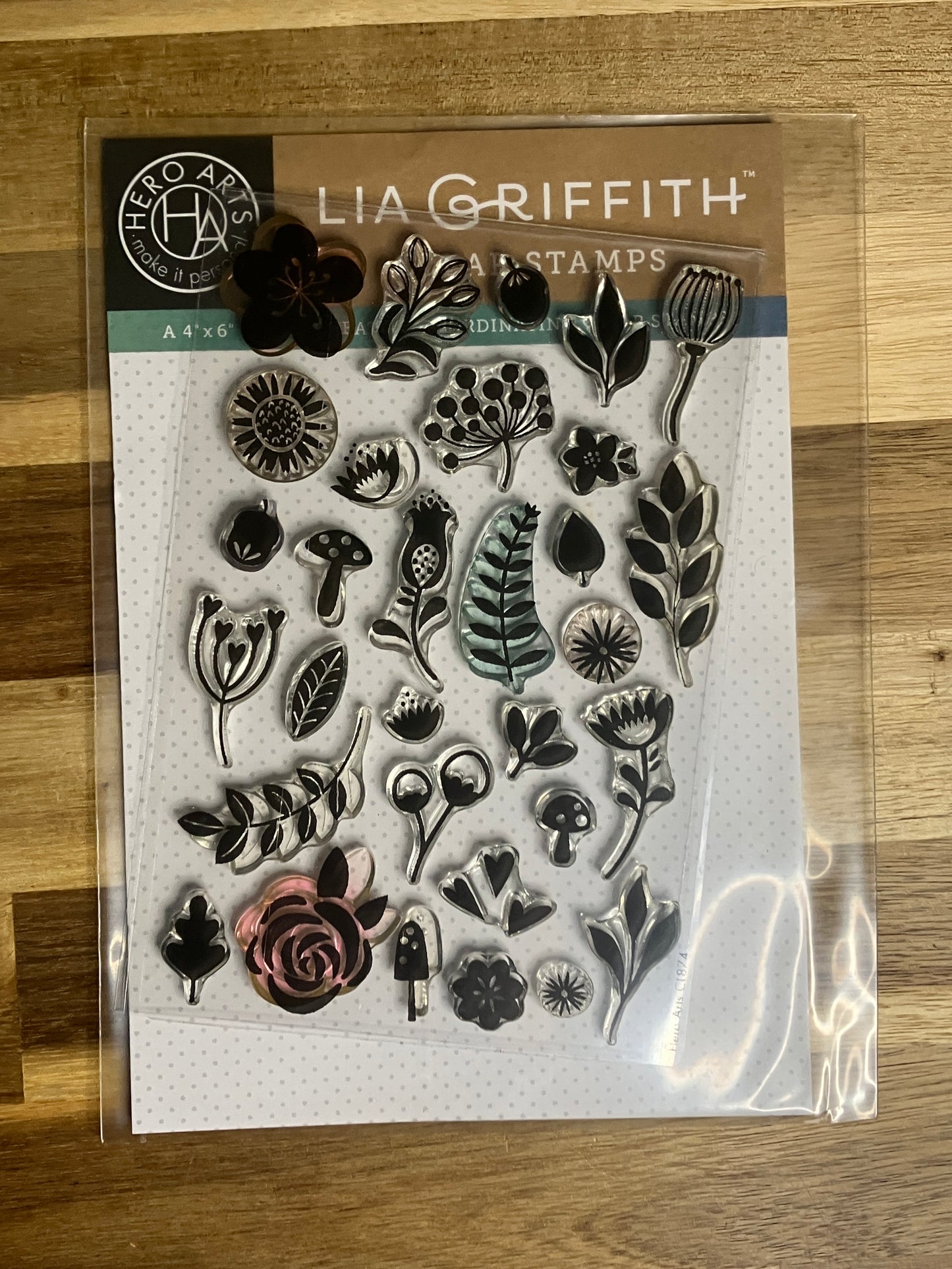 Hero Arts stamp set Flowers