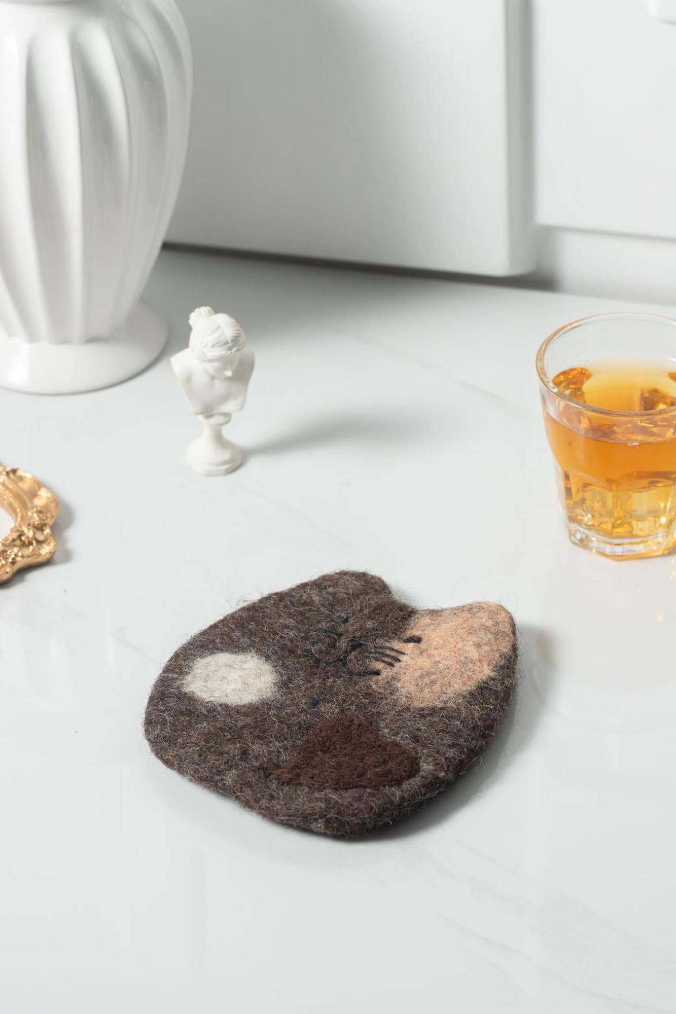 Sparkle Being - Handmade Felt Coffee Cup Mug Table Mat Coasters - Fatty Cat: White
